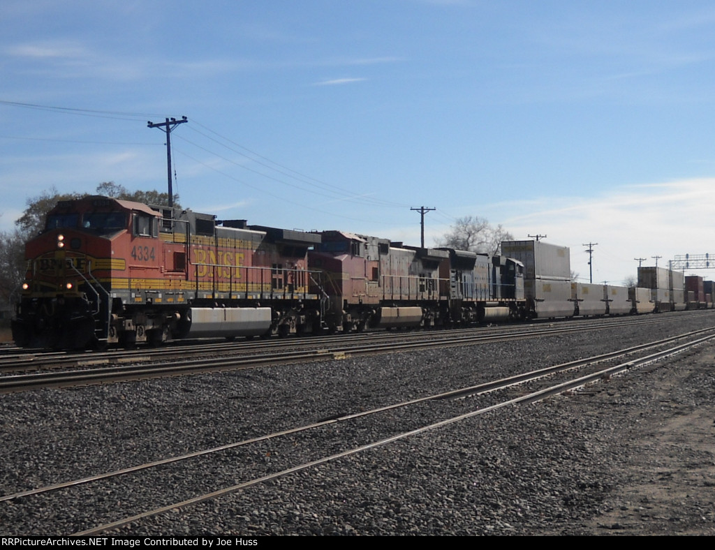 BNSF 4334 West